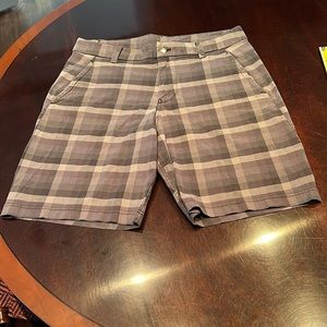Lululemon plaid Classic Chino Size 32